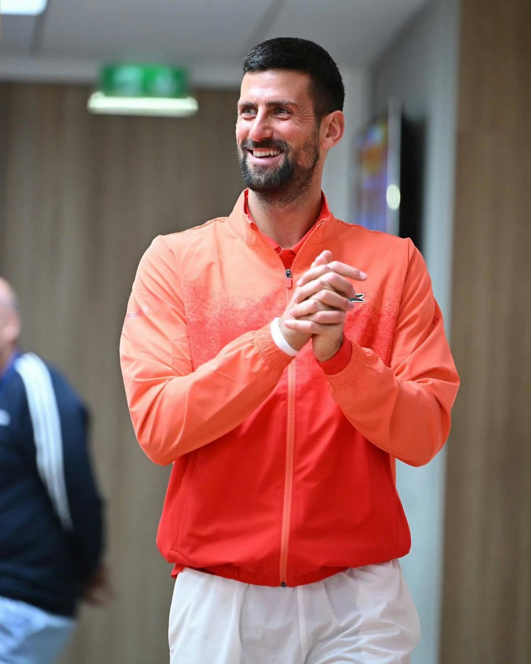 国际比赛日德甲传出新动向；丹佛掘金绝杀压哨；管理层表态——悬念犹存；年轻球员得到机会的简单介绍