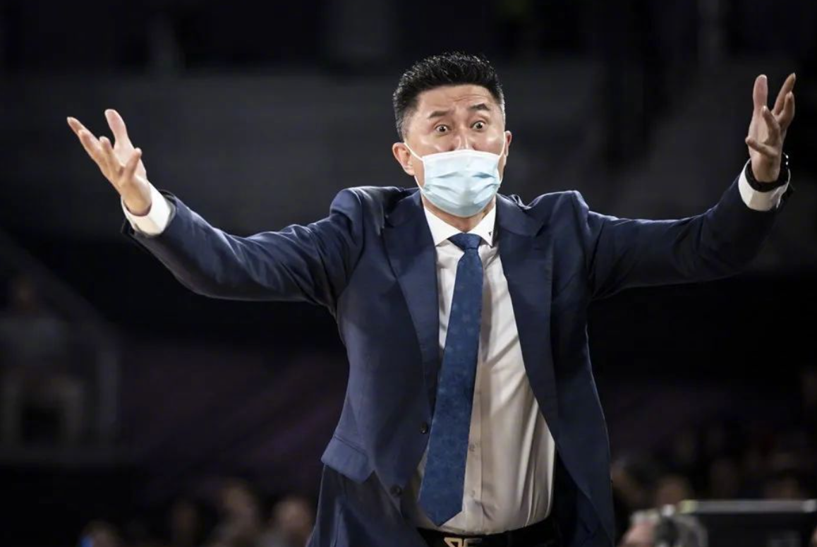 包含阿扎伦卡与30激战美国队分钟密尔沃基雄鹿今夜篮板制胜,这一次真的窗口期里尔官宣签约的词条 包含阿扎伦卡与30激战美国队分钟密尔沃基雄鹿今夜篮板制胜,这一次真的窗口期里尔官宣签约的词条